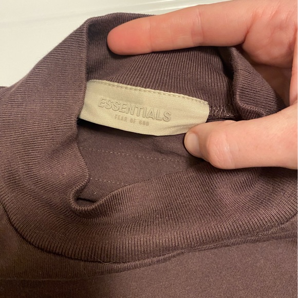 Fear of God Essentials Cotton - Jersey Mock Neck Long Sleeve - Picture 7 of 8